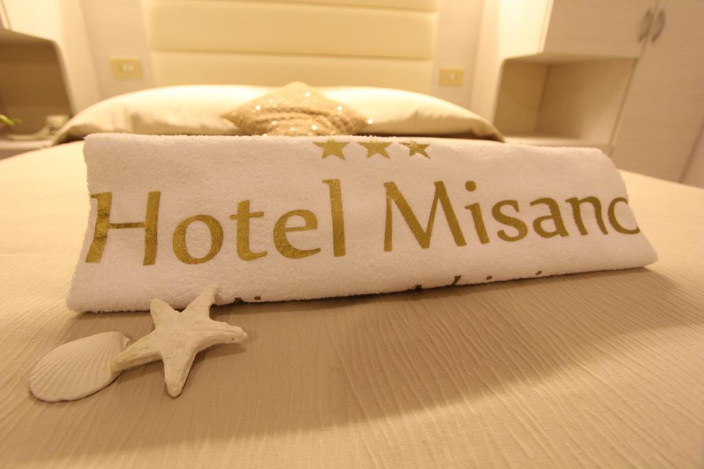 Hotel Misano 미사노아드리아티코 외부 사진